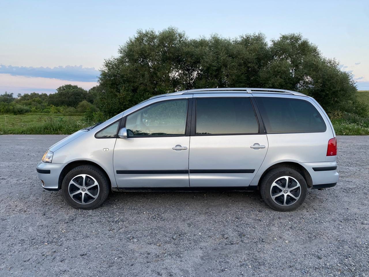 SEAT Alhambra - фото 5