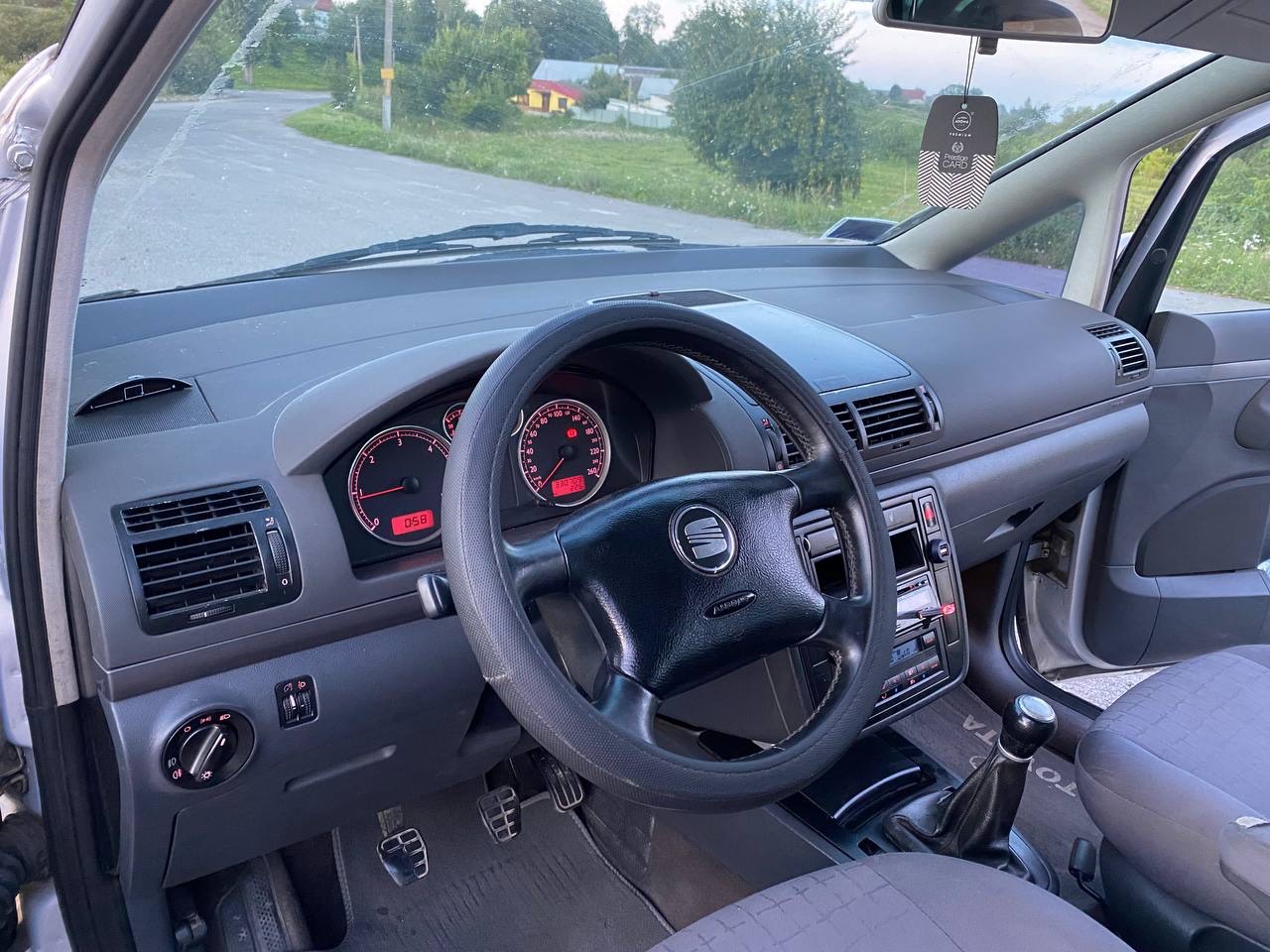 SEAT Alhambra - фото 9