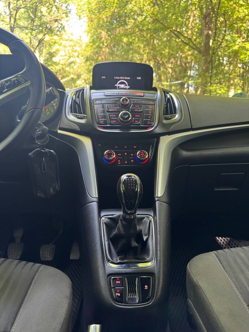 Opel Zafira - фото 13