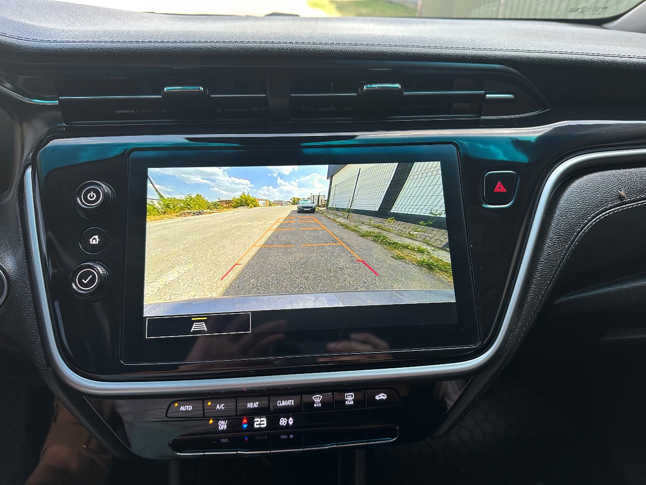 Chevrolet Bolt - фото 23