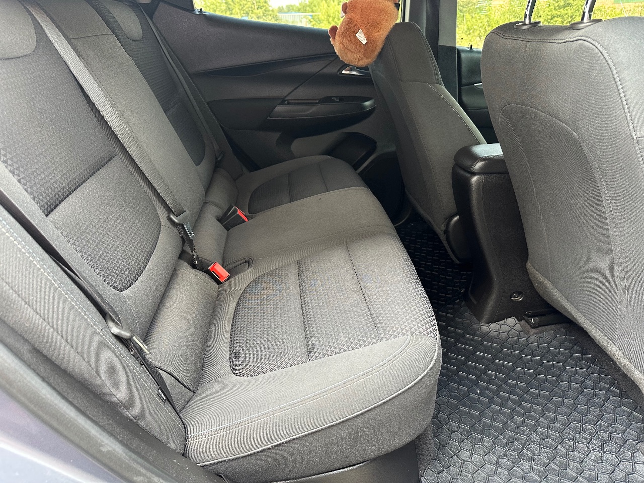 Chevrolet Bolt - фото 32