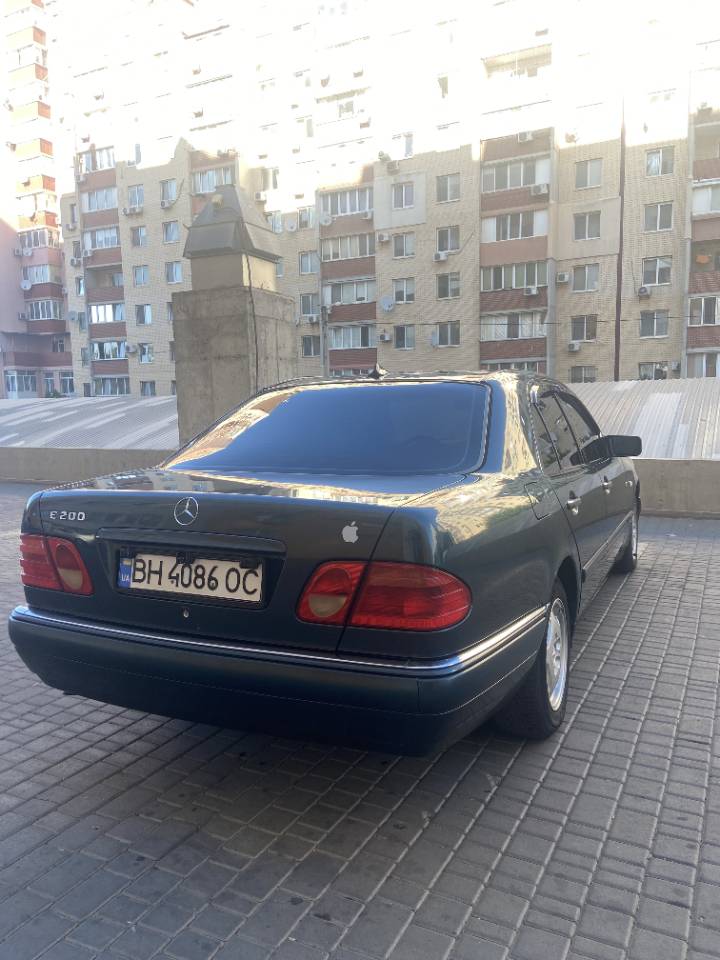 Mercedes-Benz E-Класс - фото 5