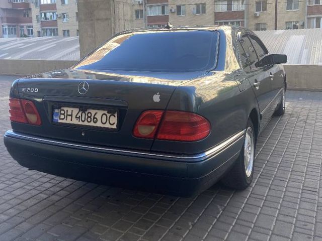 Mercedes-Benz E-Класс - зображення 5