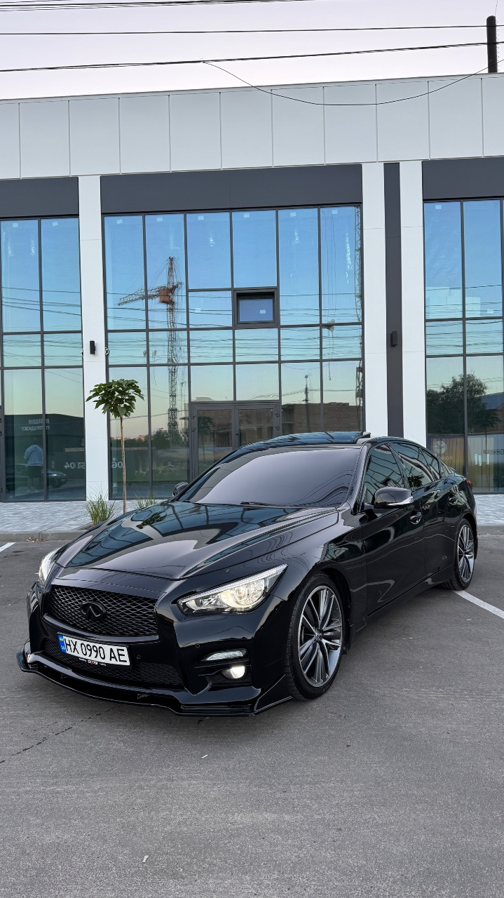 Infiniti Q50 - фото 1