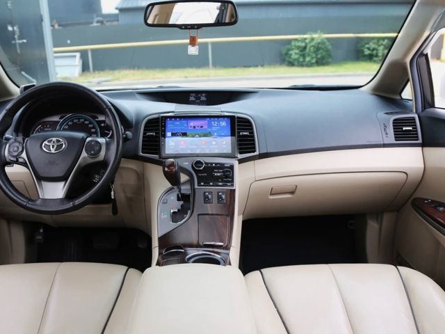 Toyota Venza - фото 5