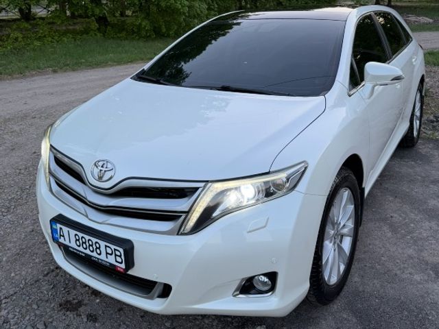 Toyota Venza - фото 1