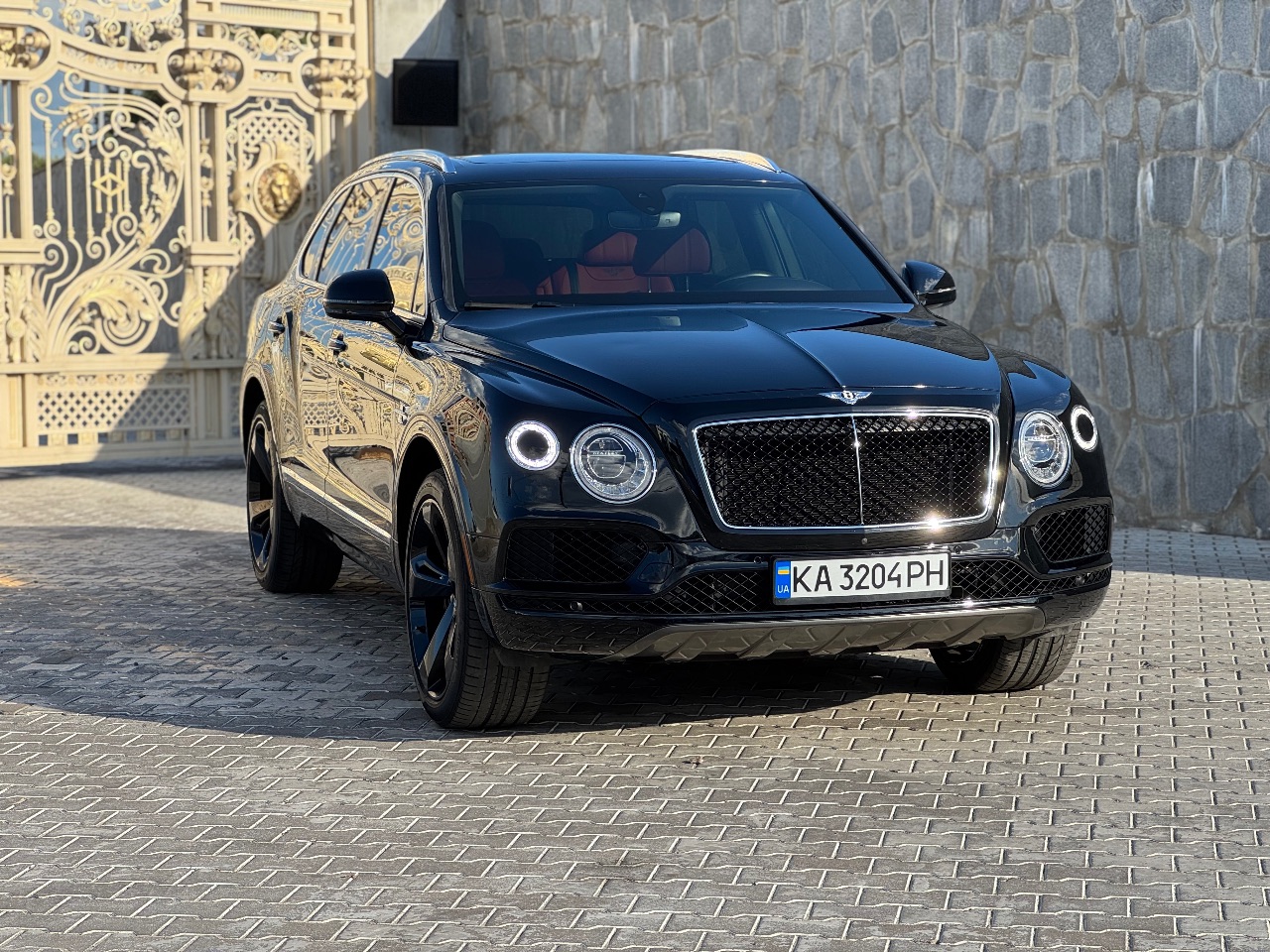 Bentley Bentayga - фото 2