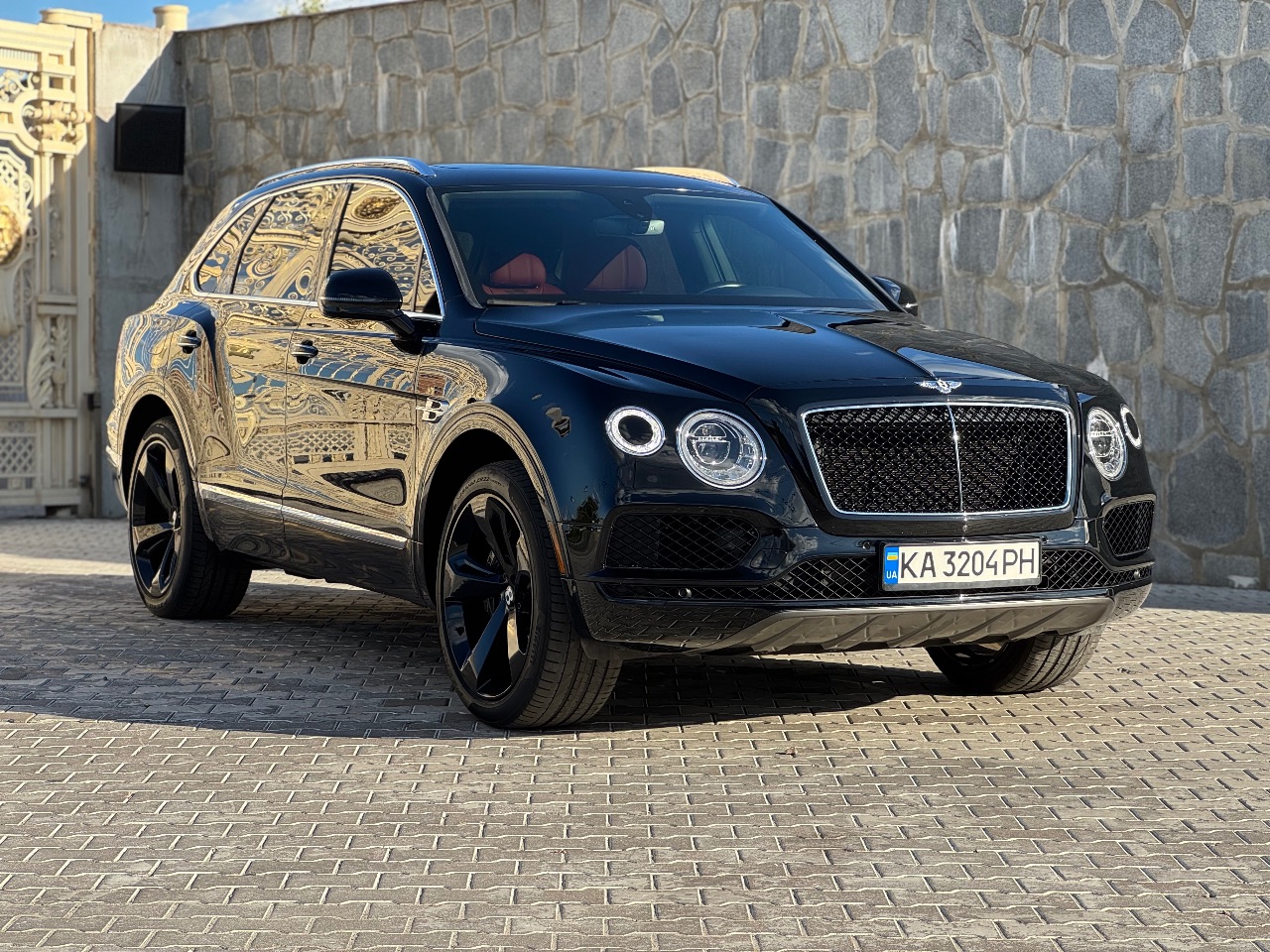 Bentley Bentayga - фото 10