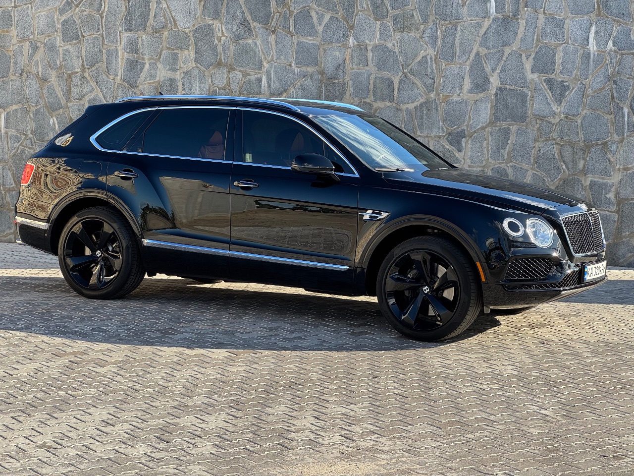 Bentley Bentayga - фото 4