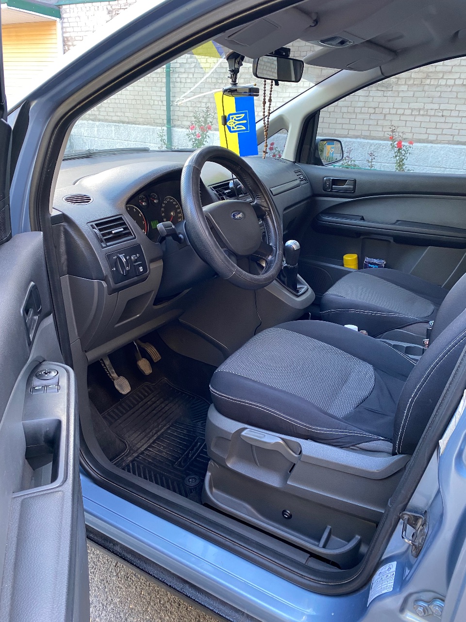 Ford Focus - фото 5