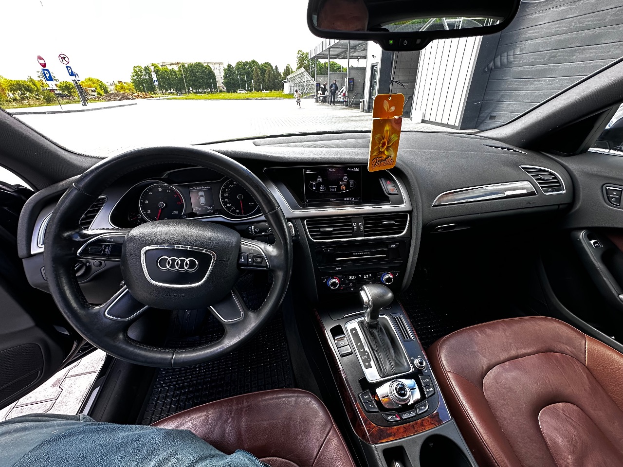 Audi A4 allroad - фото 9