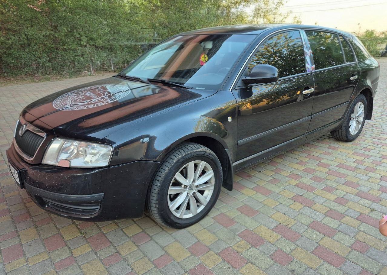 Skoda Superb - фото 7