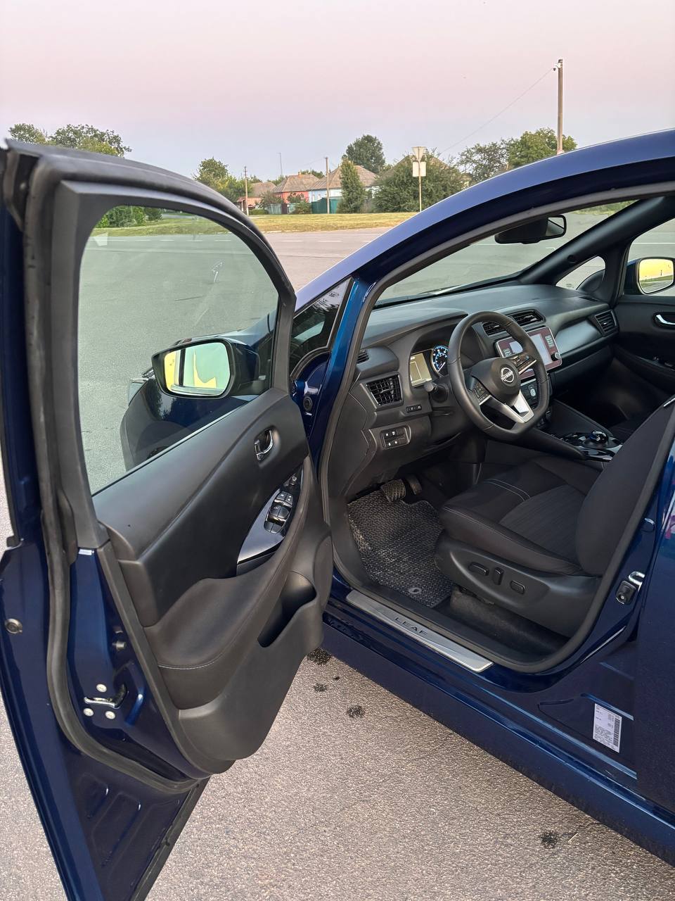 Nissan Leaf - фото 11