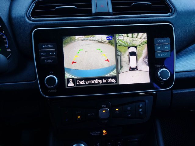 Nissan Leaf - фото 2