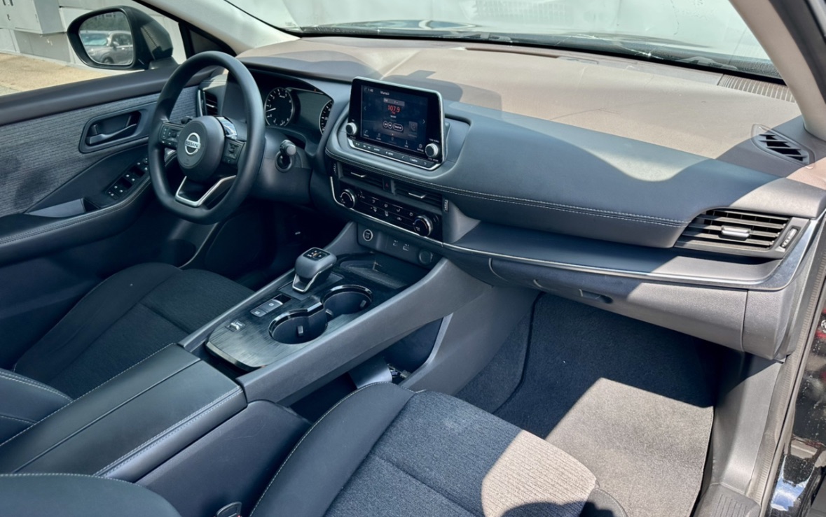 Nissan Rogue - фото 12