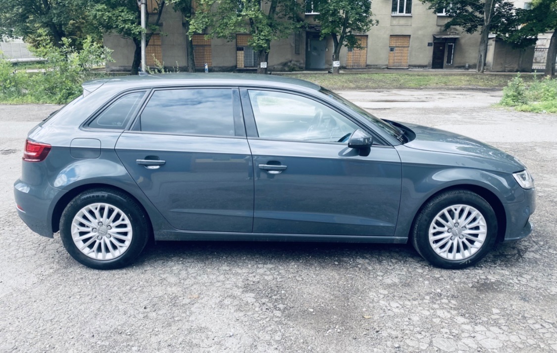 Audi A3 - фото 3