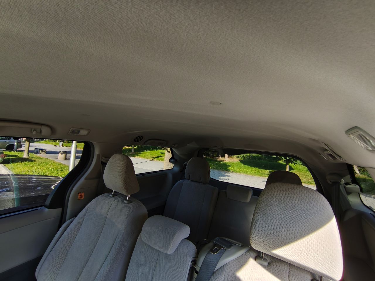 Toyota Sienna - фото 5