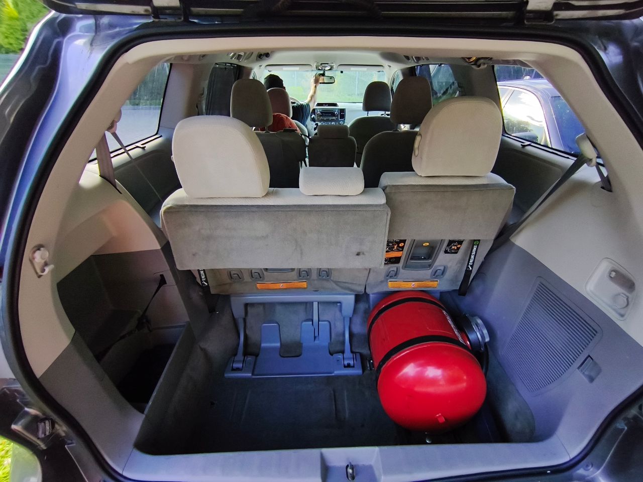 Toyota Sienna - фото 13