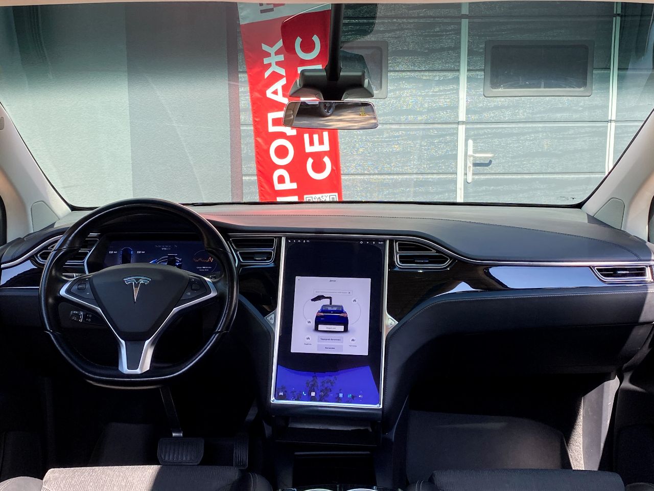 Tesla Model X - фото 15