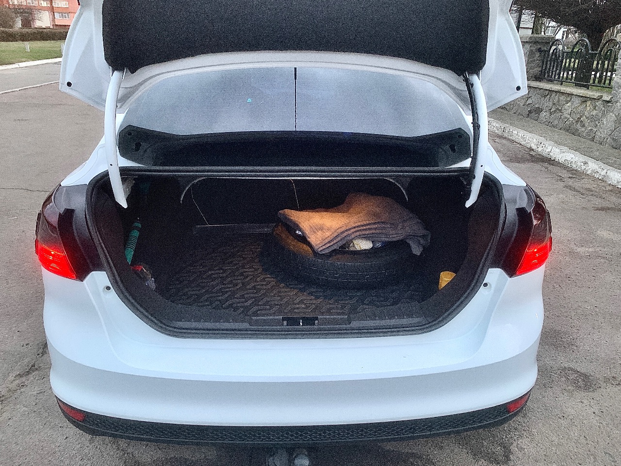 Ford Focus - фото 6