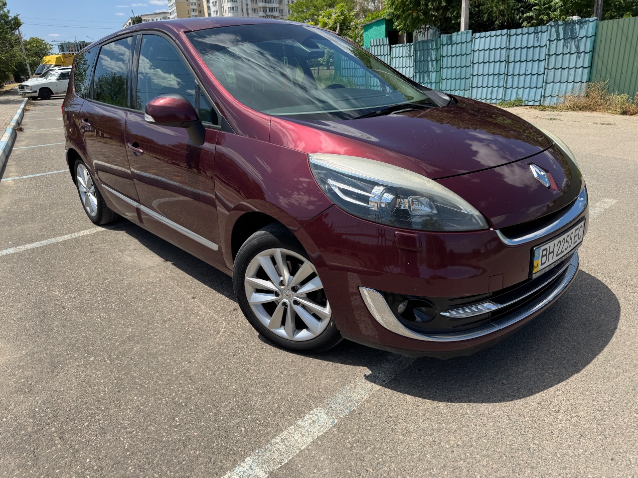 Renault Scenic - фото 4