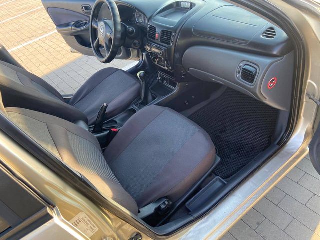 Nissan Almera - зображення 3