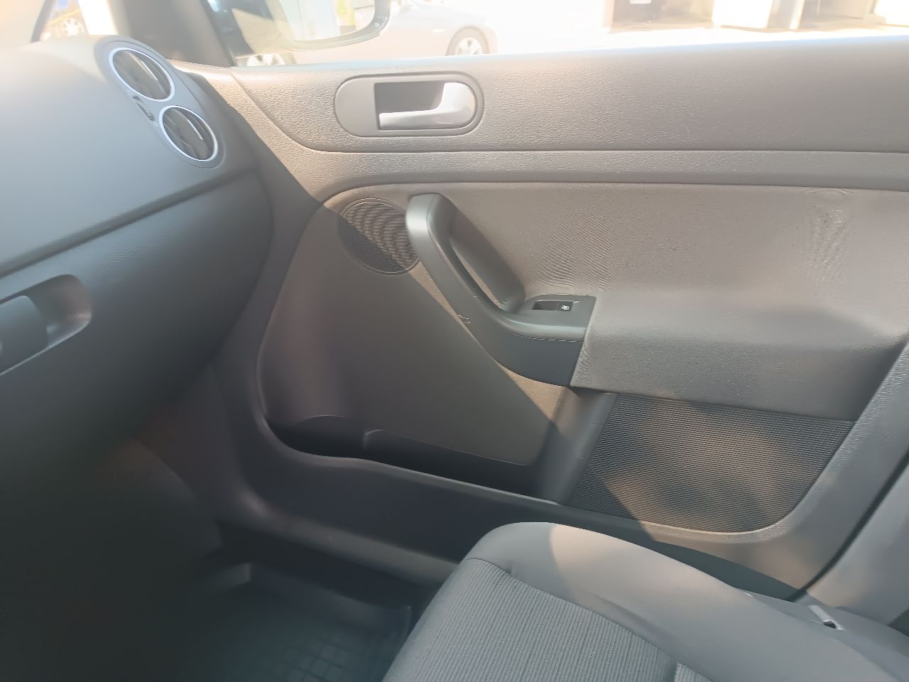 Volkswagen Golf Plus - фото 21