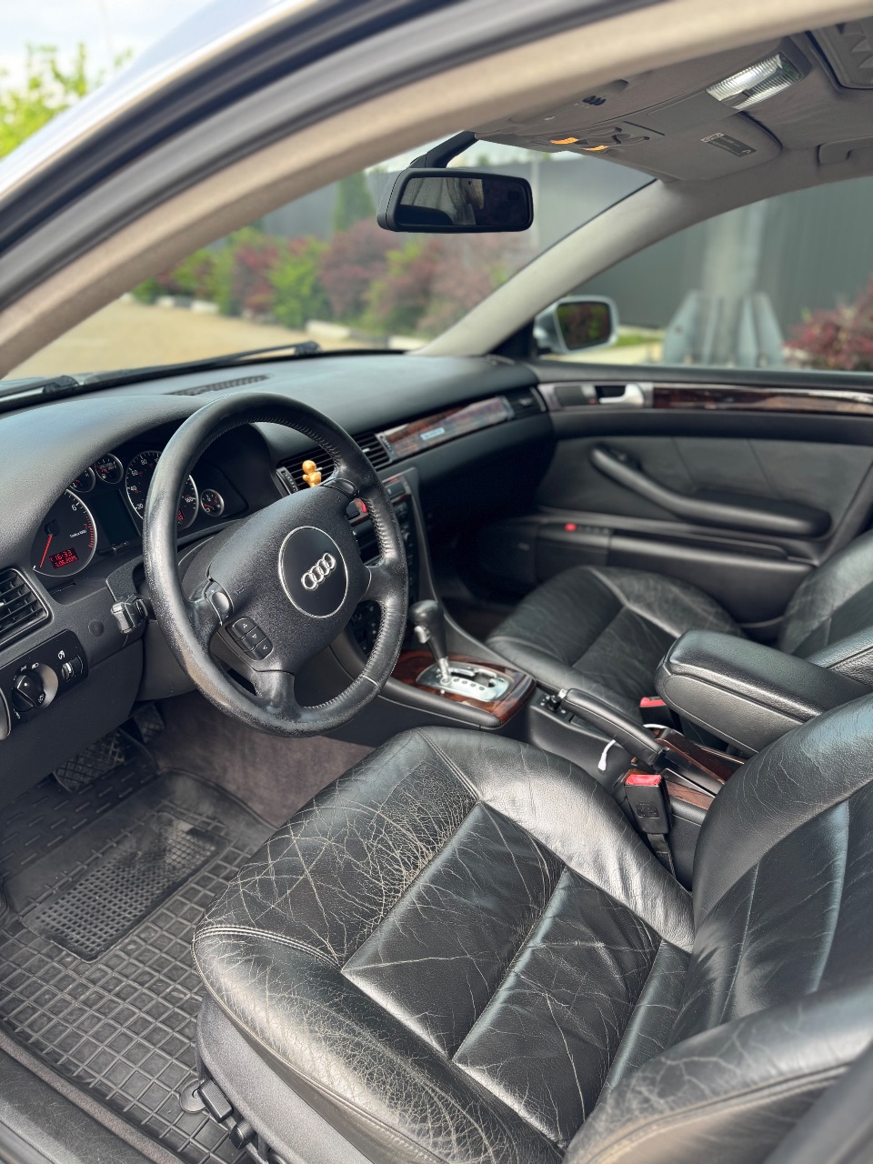 Audi A6 - фото 18