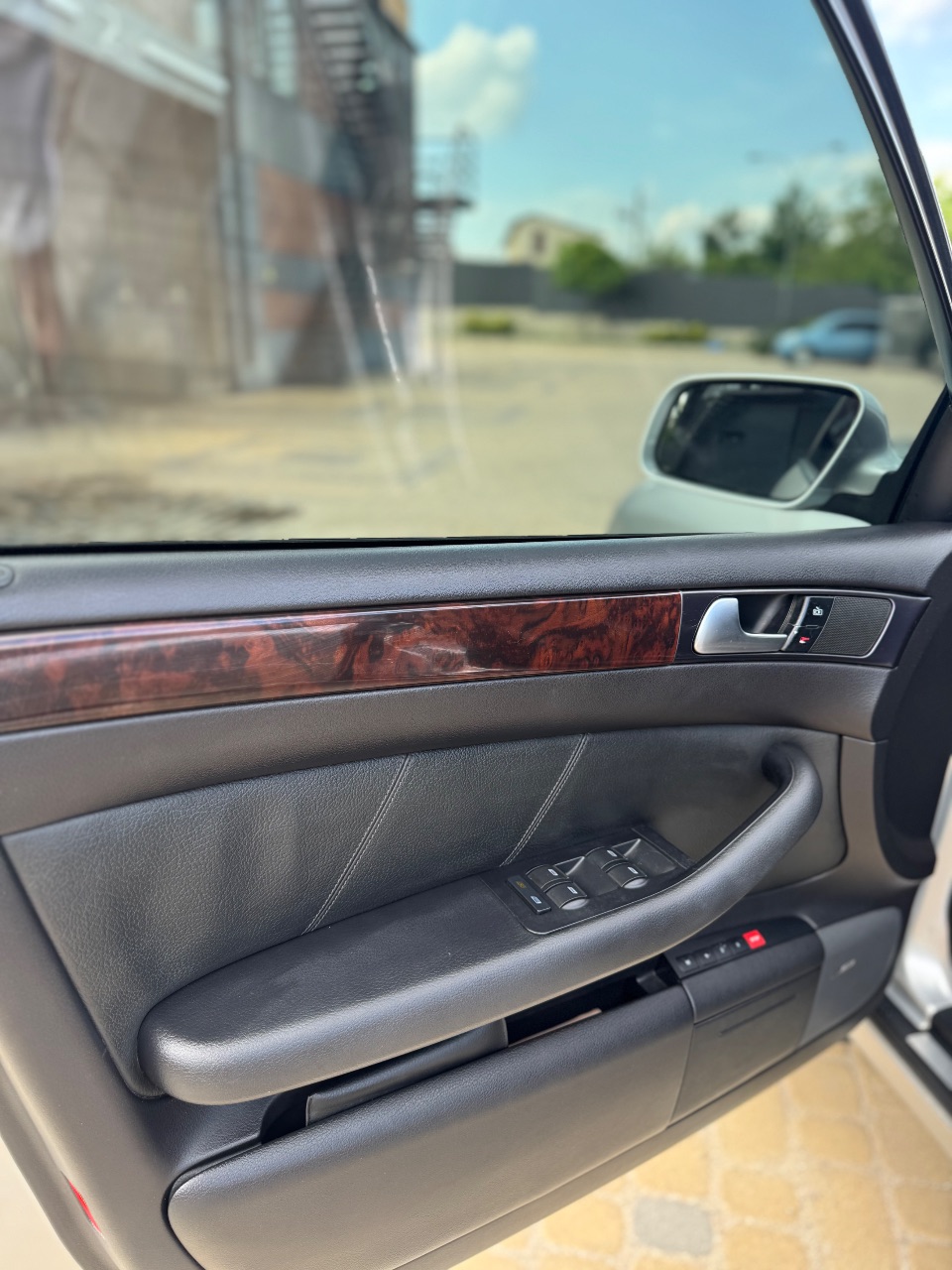 Audi A6 - фото 17