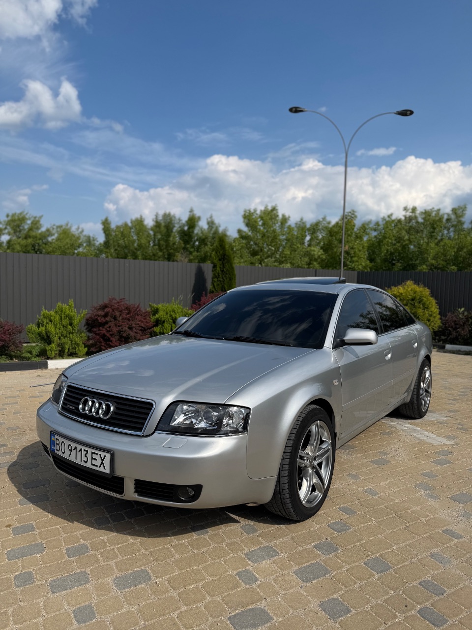 Audi A6 - фото 1