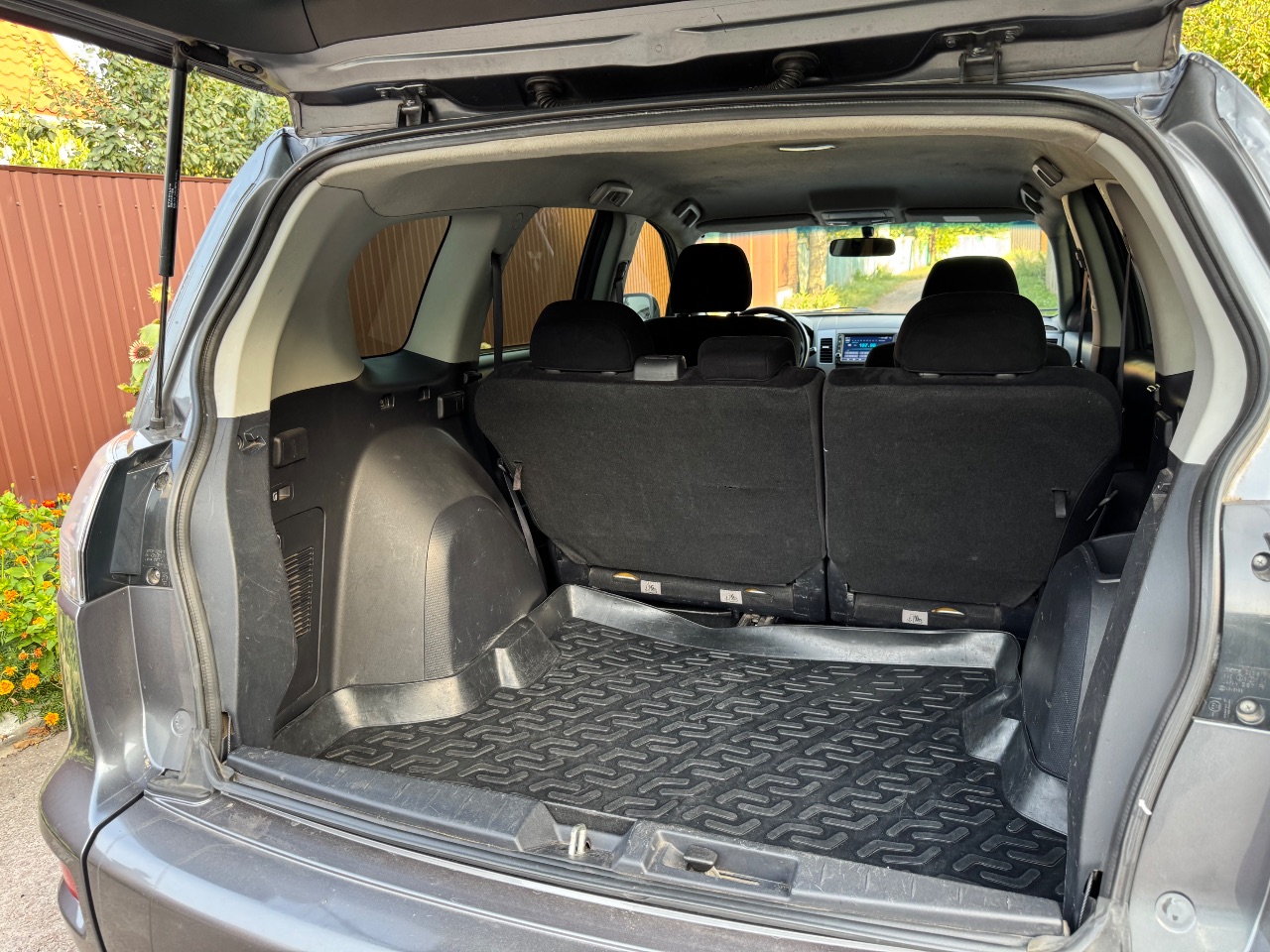 Mitsubishi Outlander - фото 10