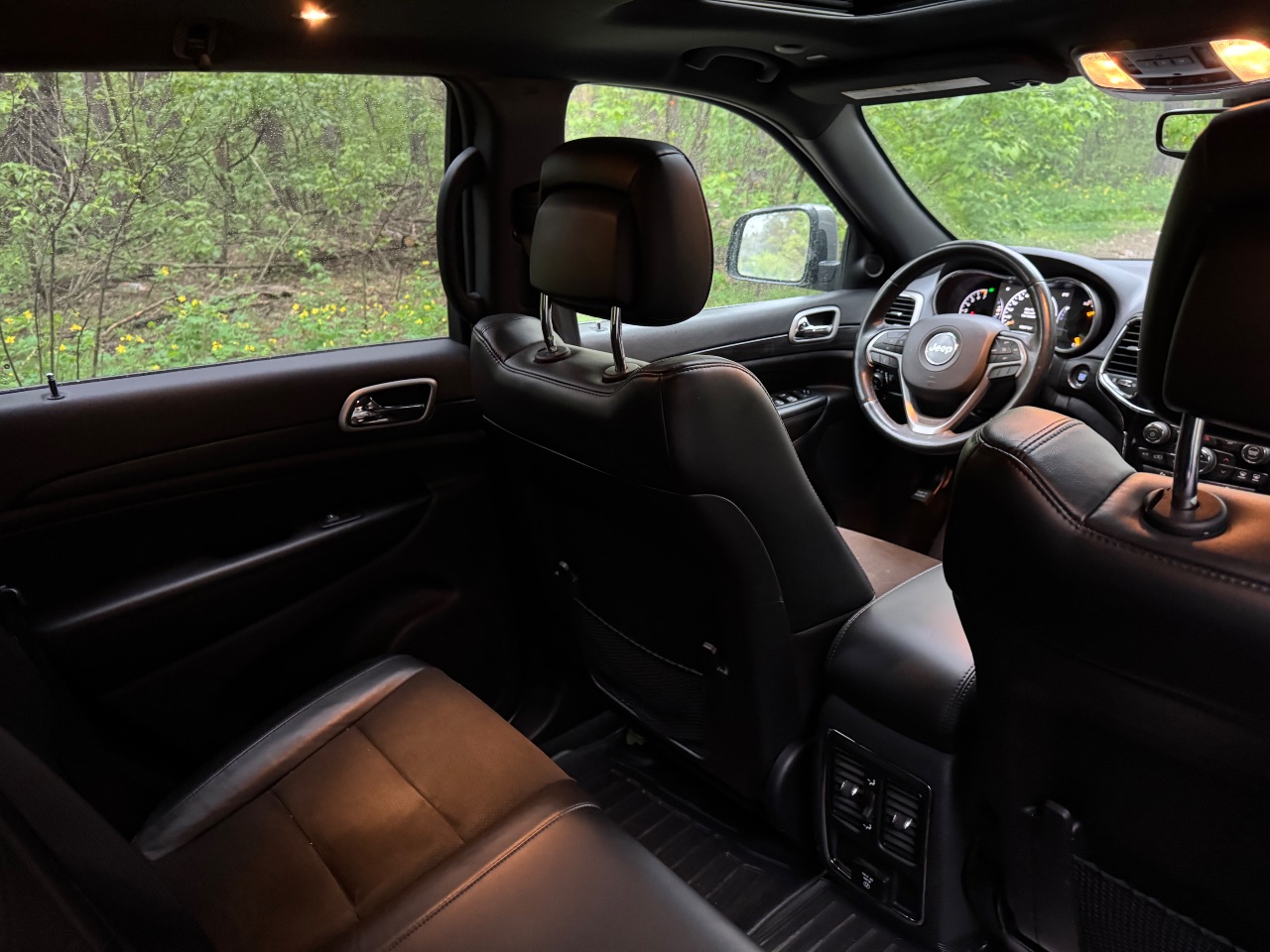 Jeep Grand Cherokee - фото 9