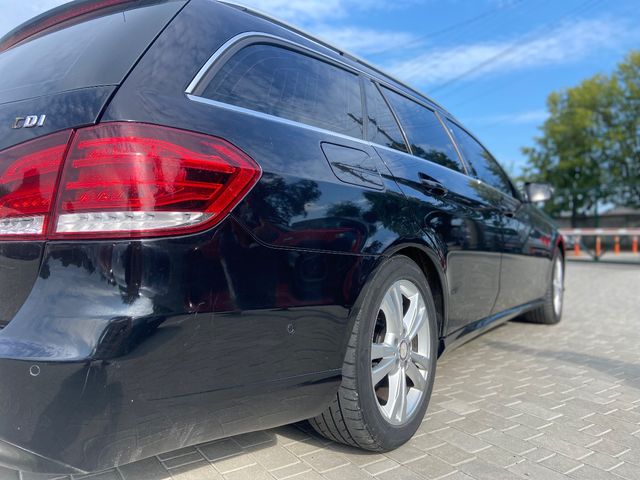 Mercedes-Benz E-Класс - зображення 4