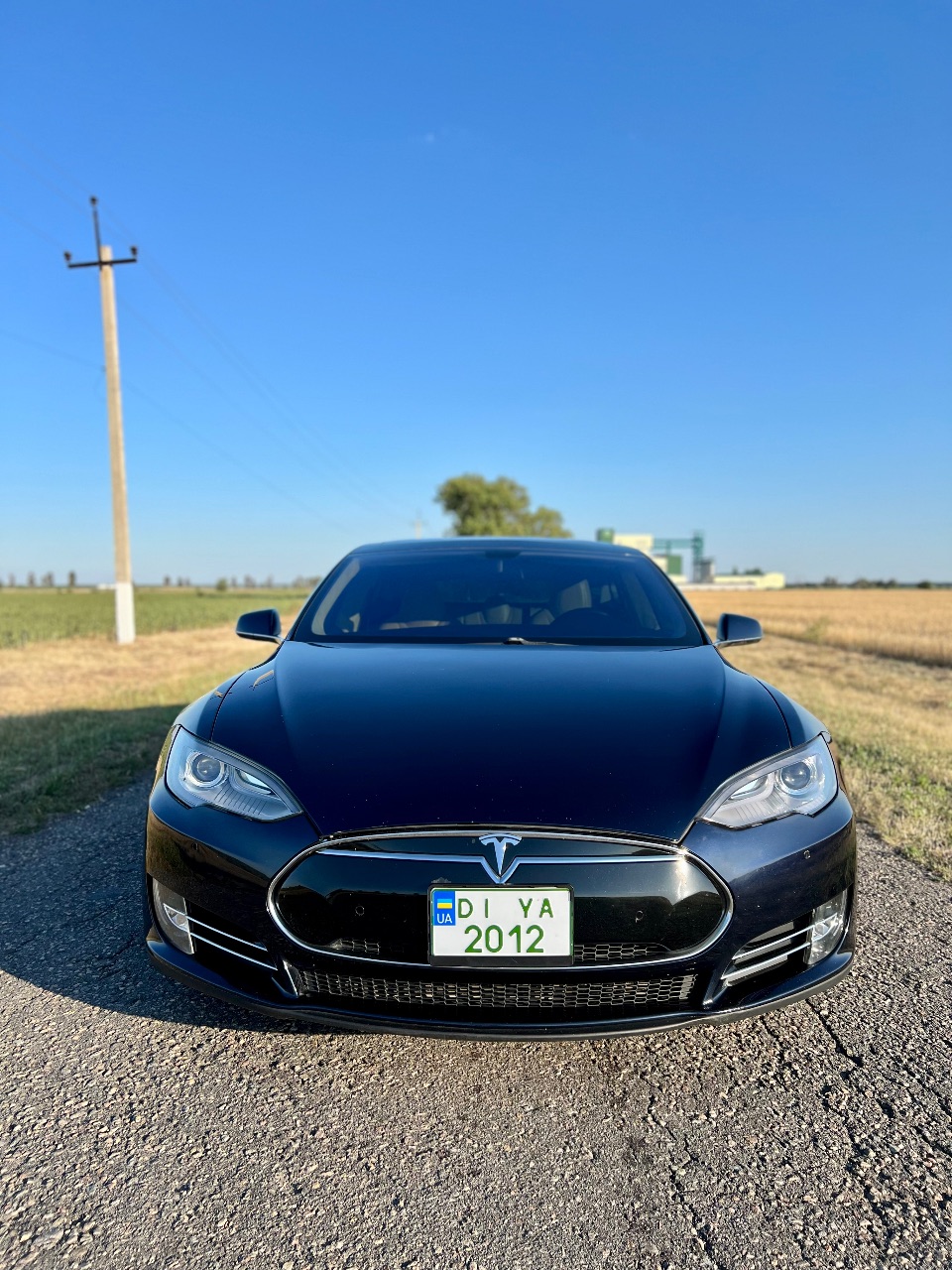 Tesla Model S - фото 25