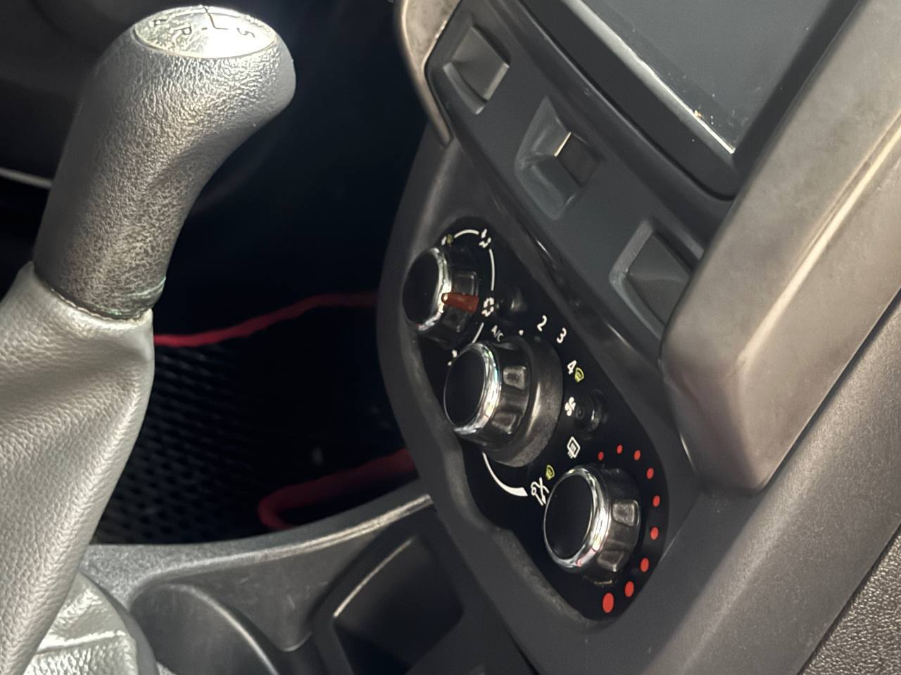 Renault Duster - фото 8