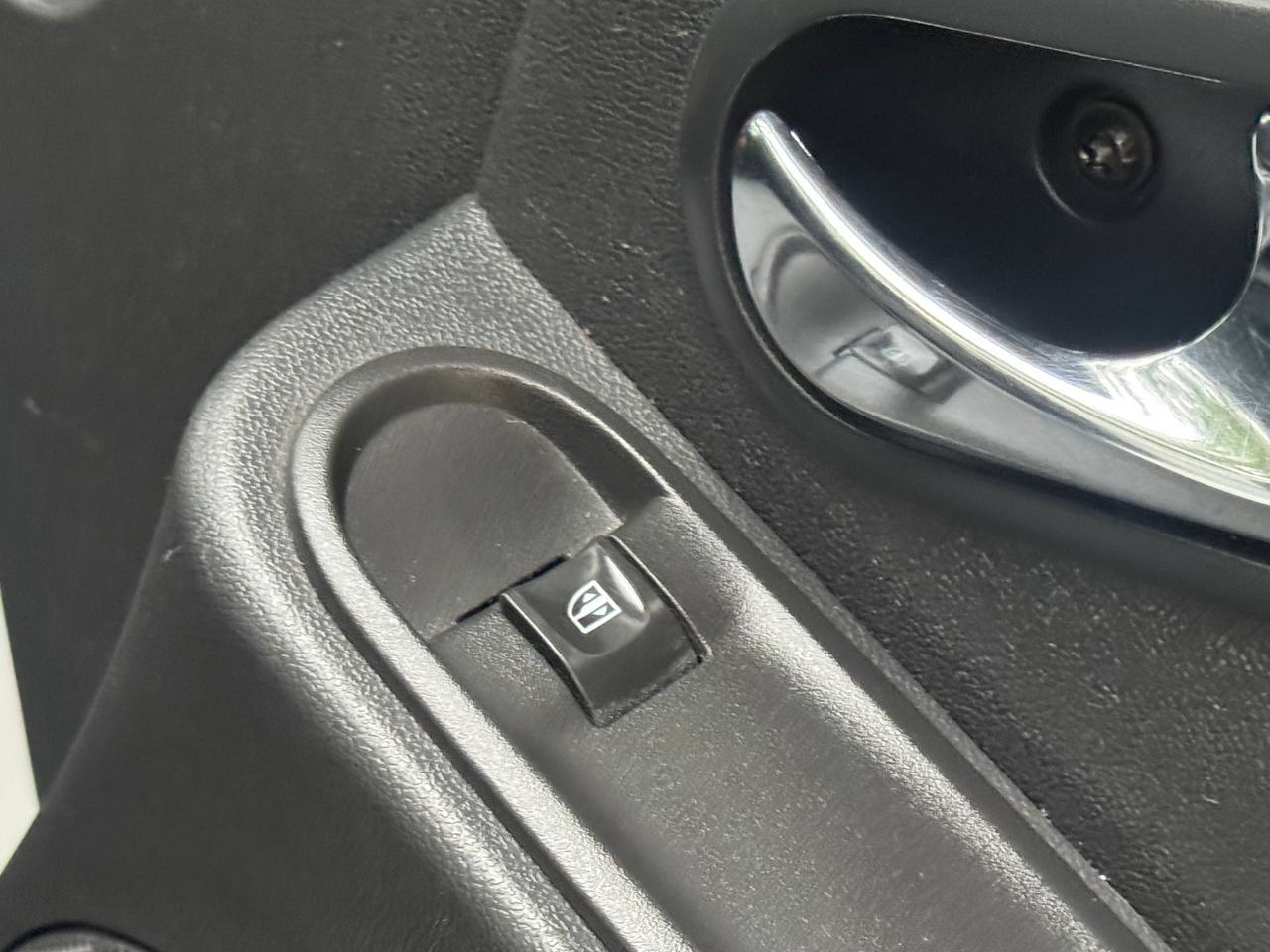 Renault Duster - фото 18