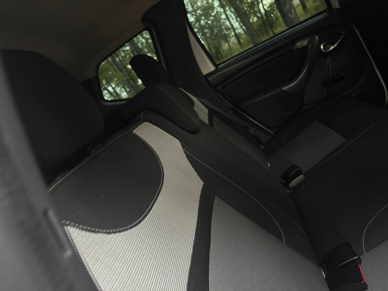 Renault Duster - фото 28