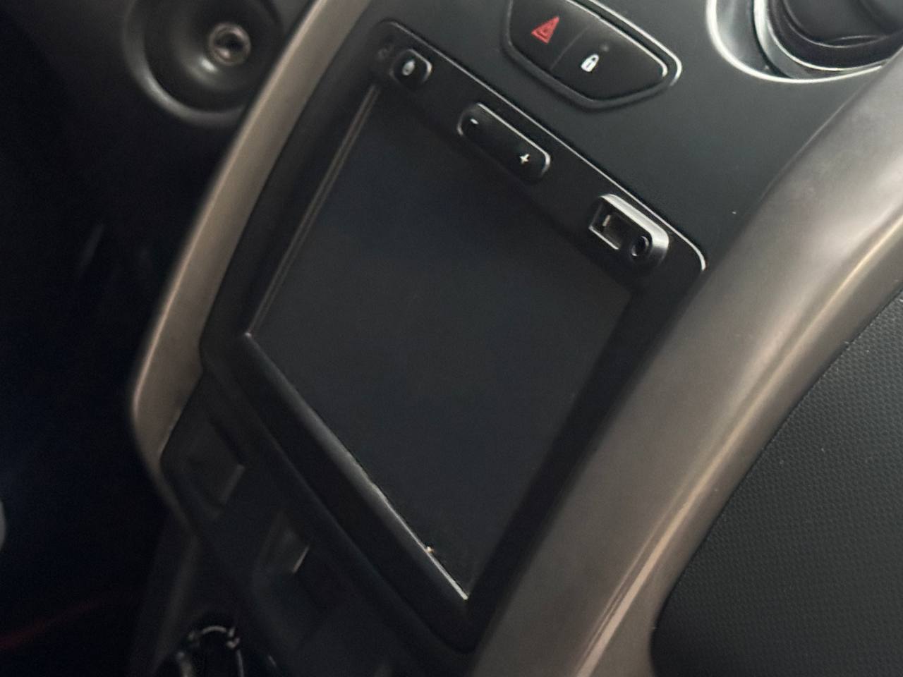 Renault Duster - фото 9