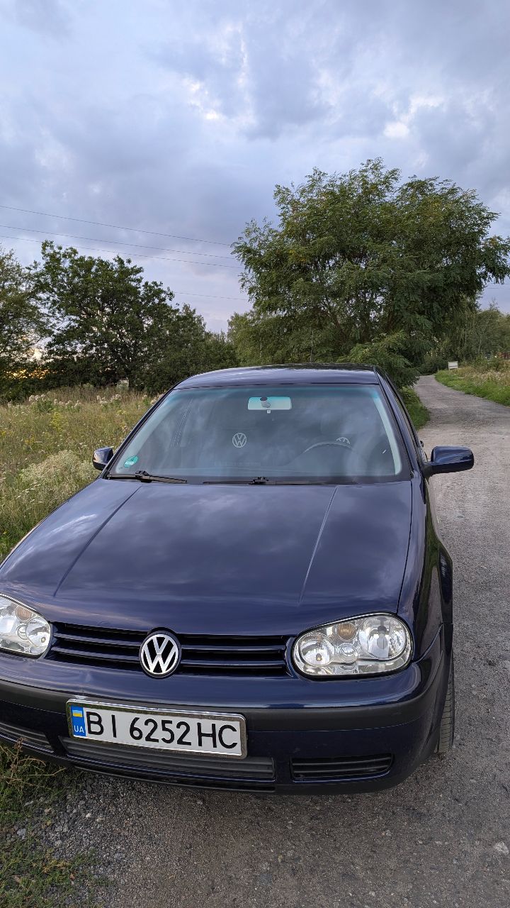 Volkswagen Golf - фото 3
