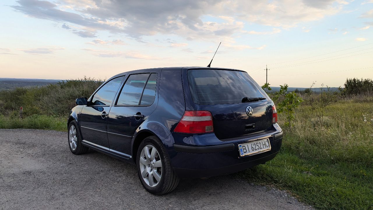 Volkswagen Golf - фото 7