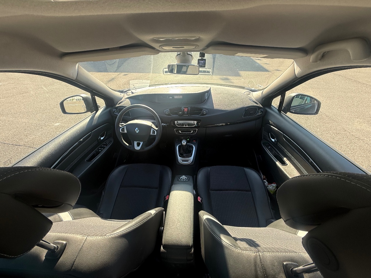 Renault Megane - фото 14