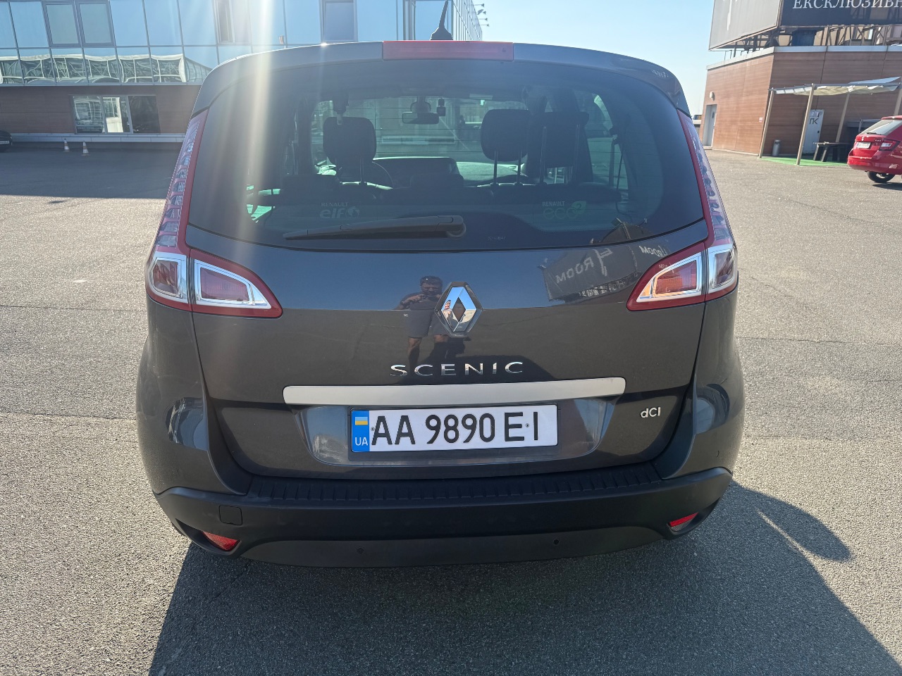 Renault Megane - фото 19