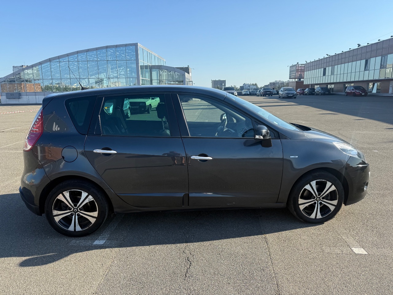 Renault Megane - фото 17