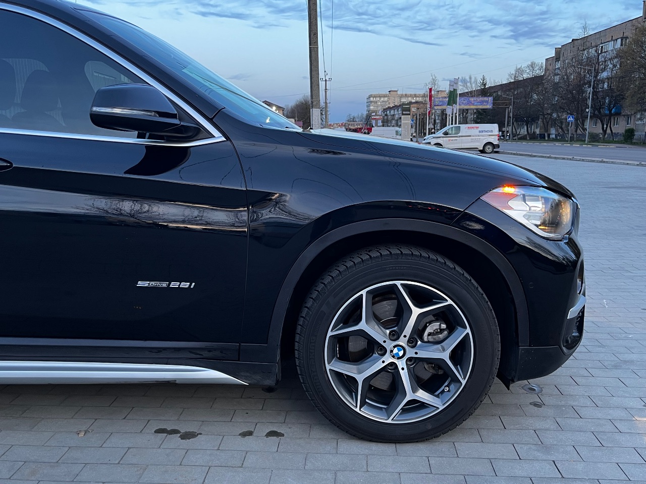 BMW X1 - фото 11