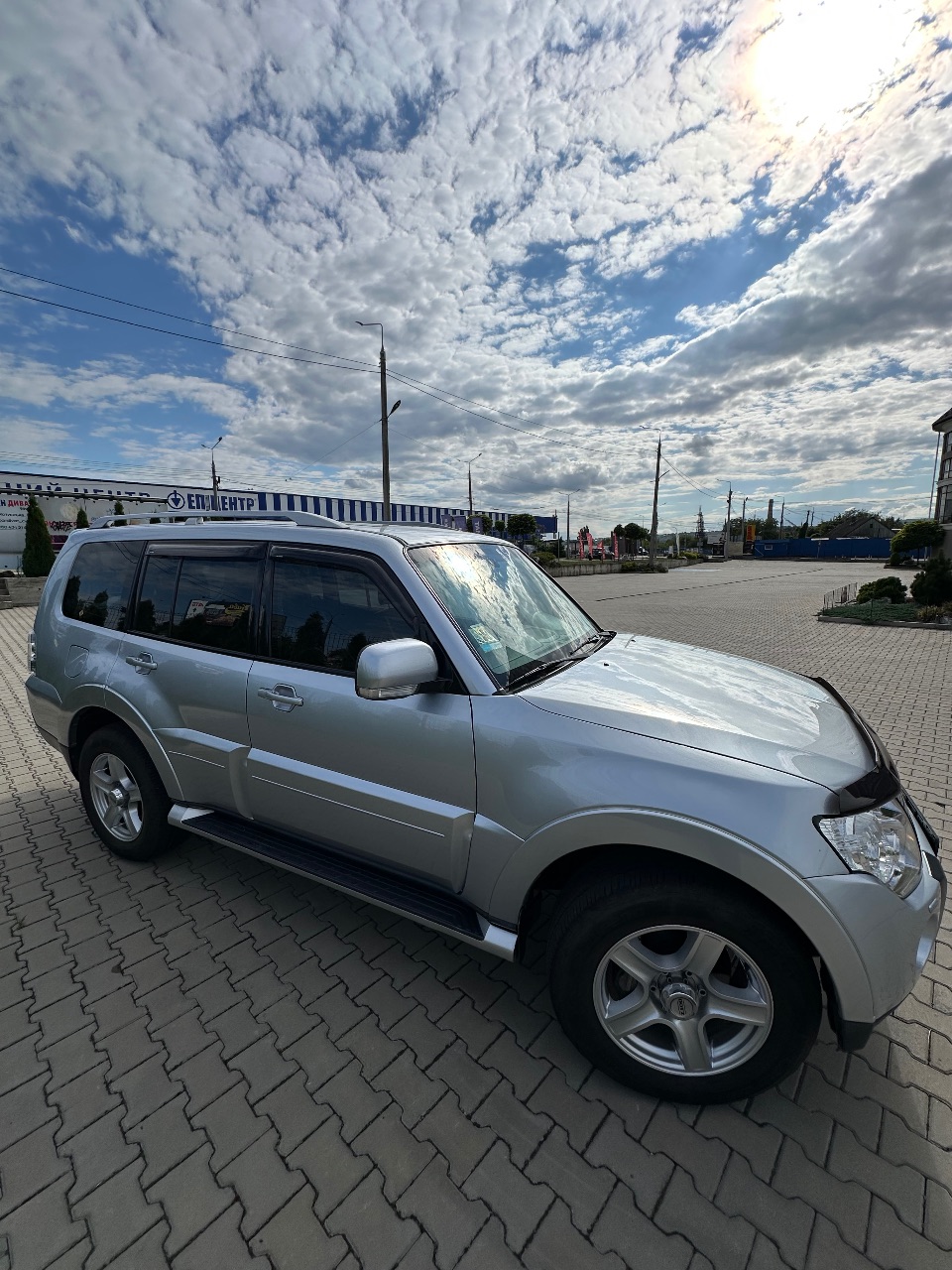 Mitsubishi Pajero - фото 3