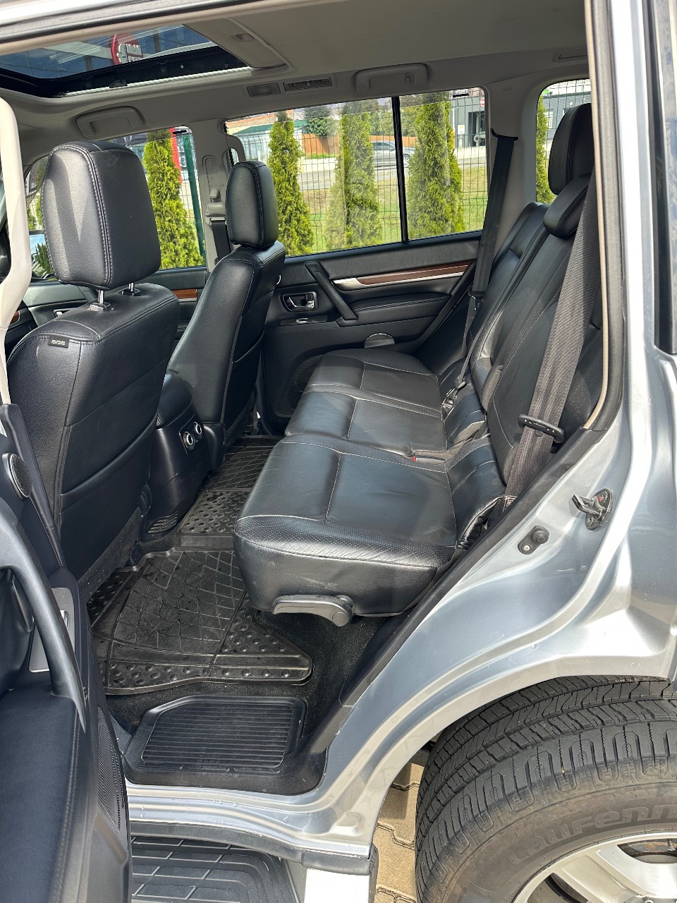 Mitsubishi Pajero - фото 6