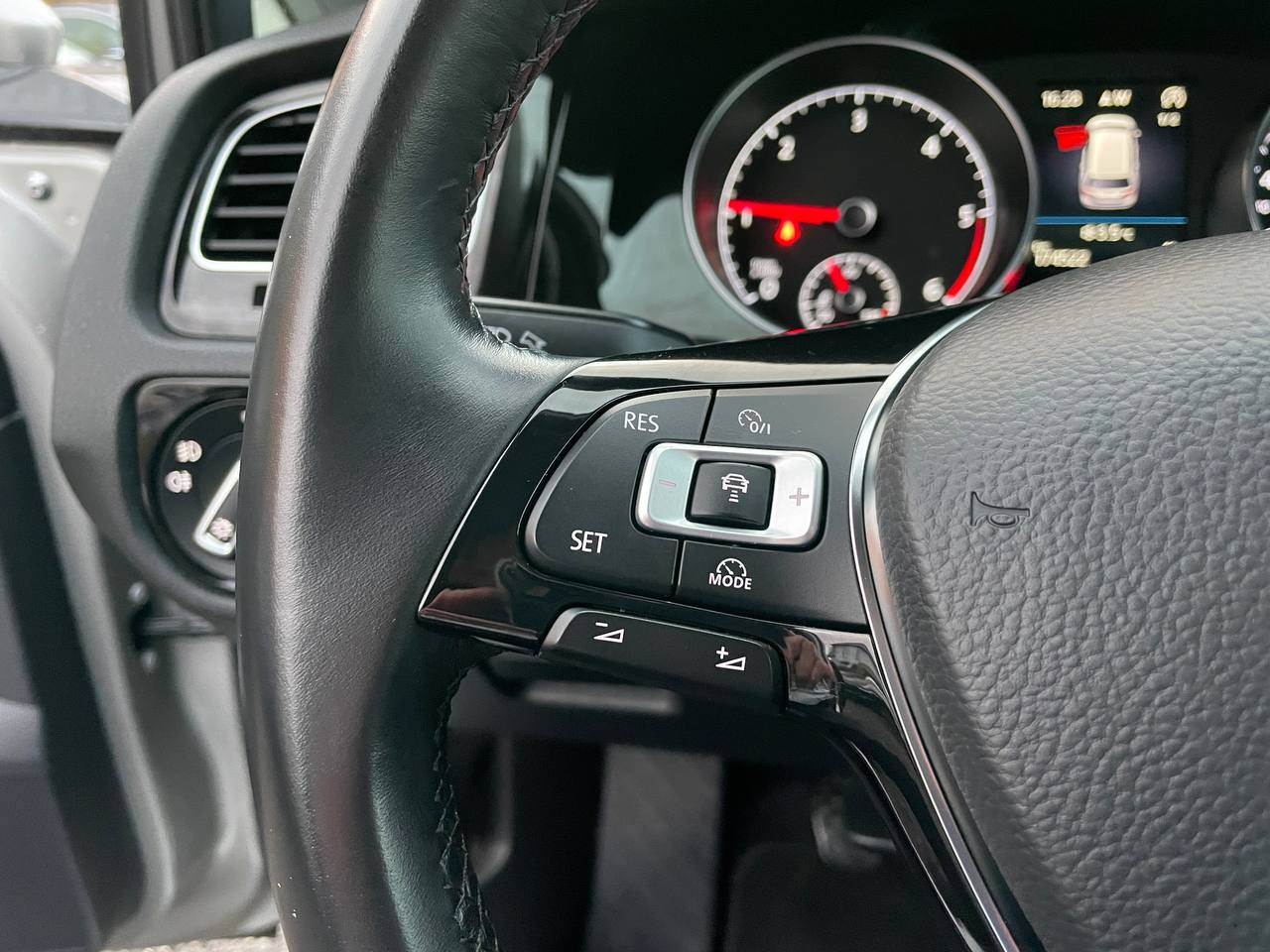 Volkswagen Golf Sportsvan - фото 15