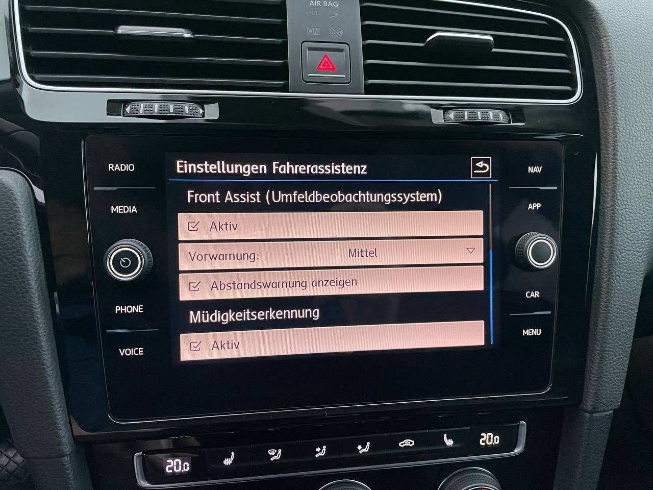 Volkswagen Golf Sportsvan - фото 20