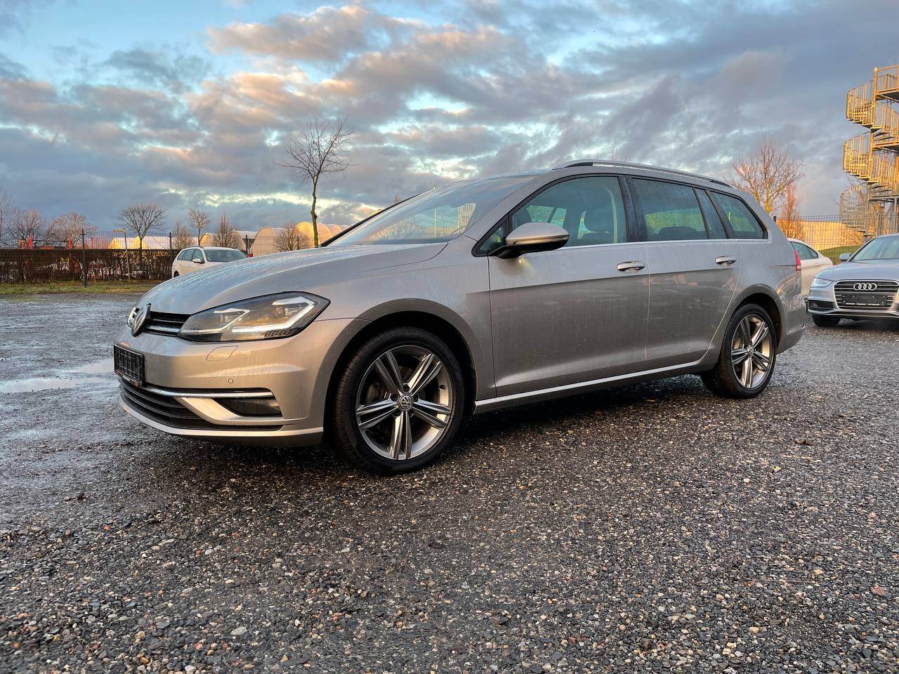 Volkswagen Golf Sportsvan - фото 3