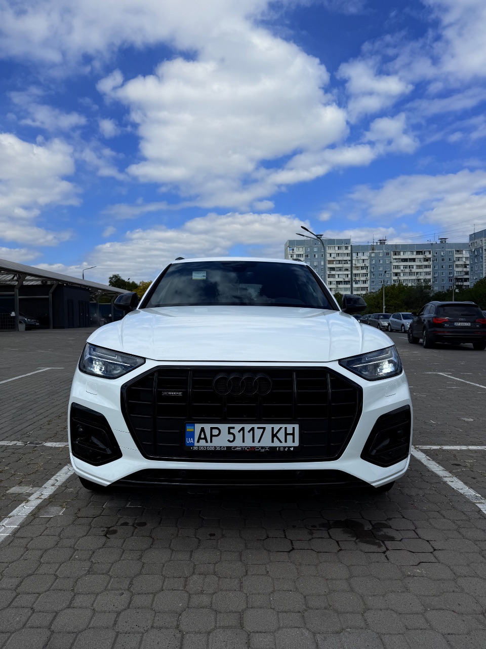 Audi Q5 - фото 1